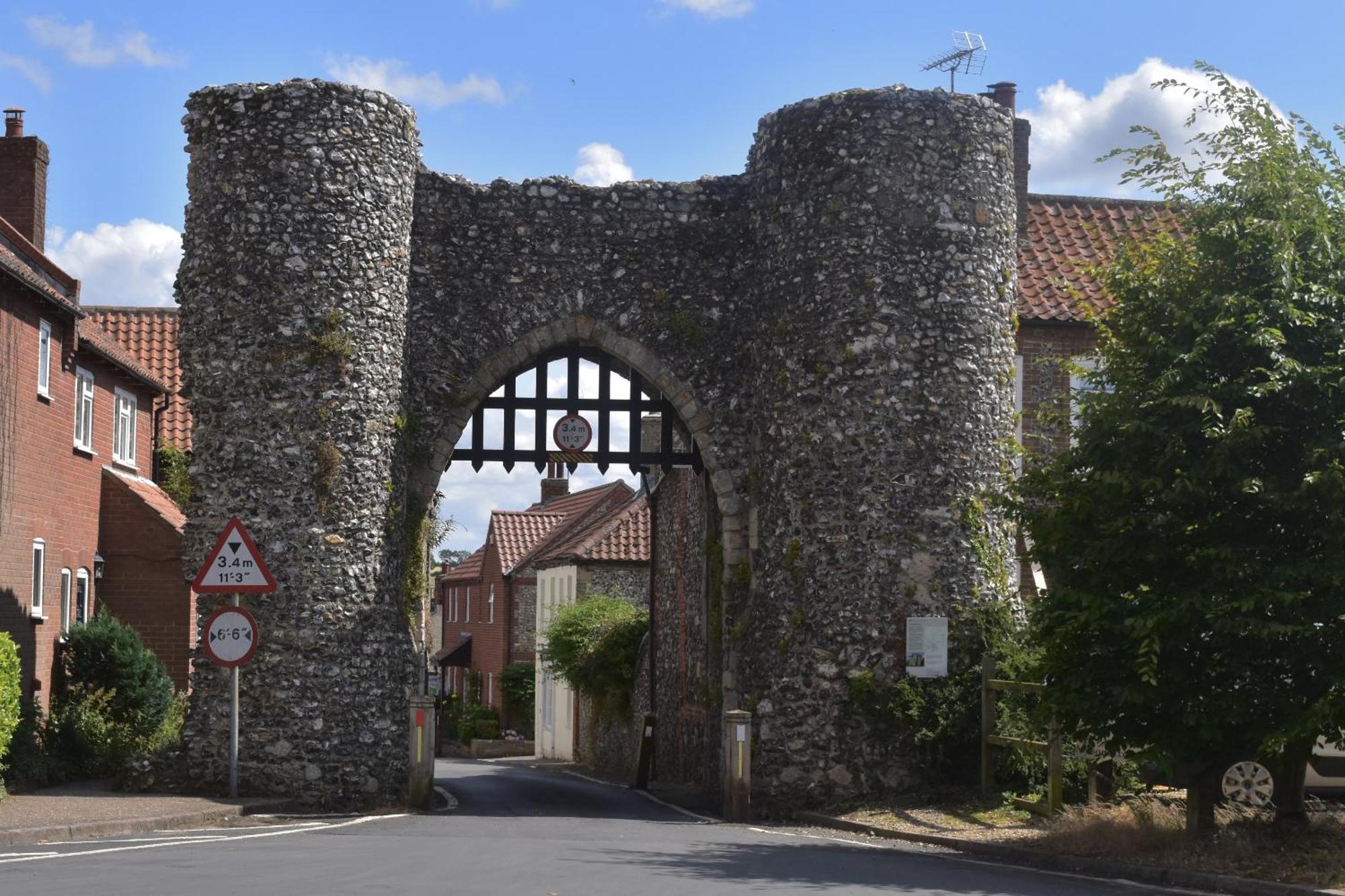 Relax, Unwind And Enjoy Village Life.... Castle Acre Экстерьер фото